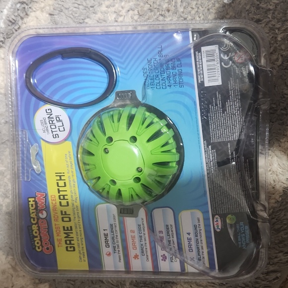 Electronic Color Catch Countdown Command Ball Toss Game *NEW* - Picture 2 of 2